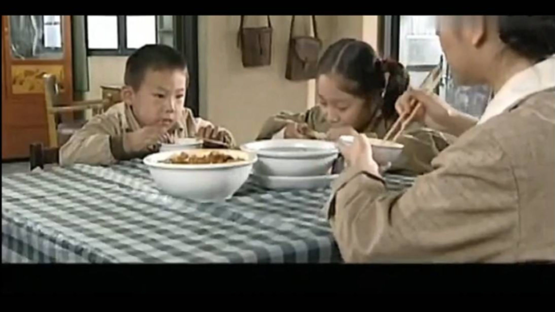 甄子丹金城武等人吃火锅,小朋友吃兔肉,看饿了系列